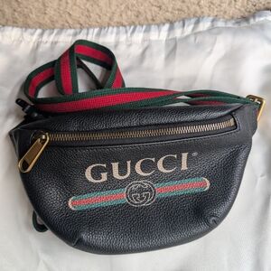 Gucci logo belt bag fanny pack
